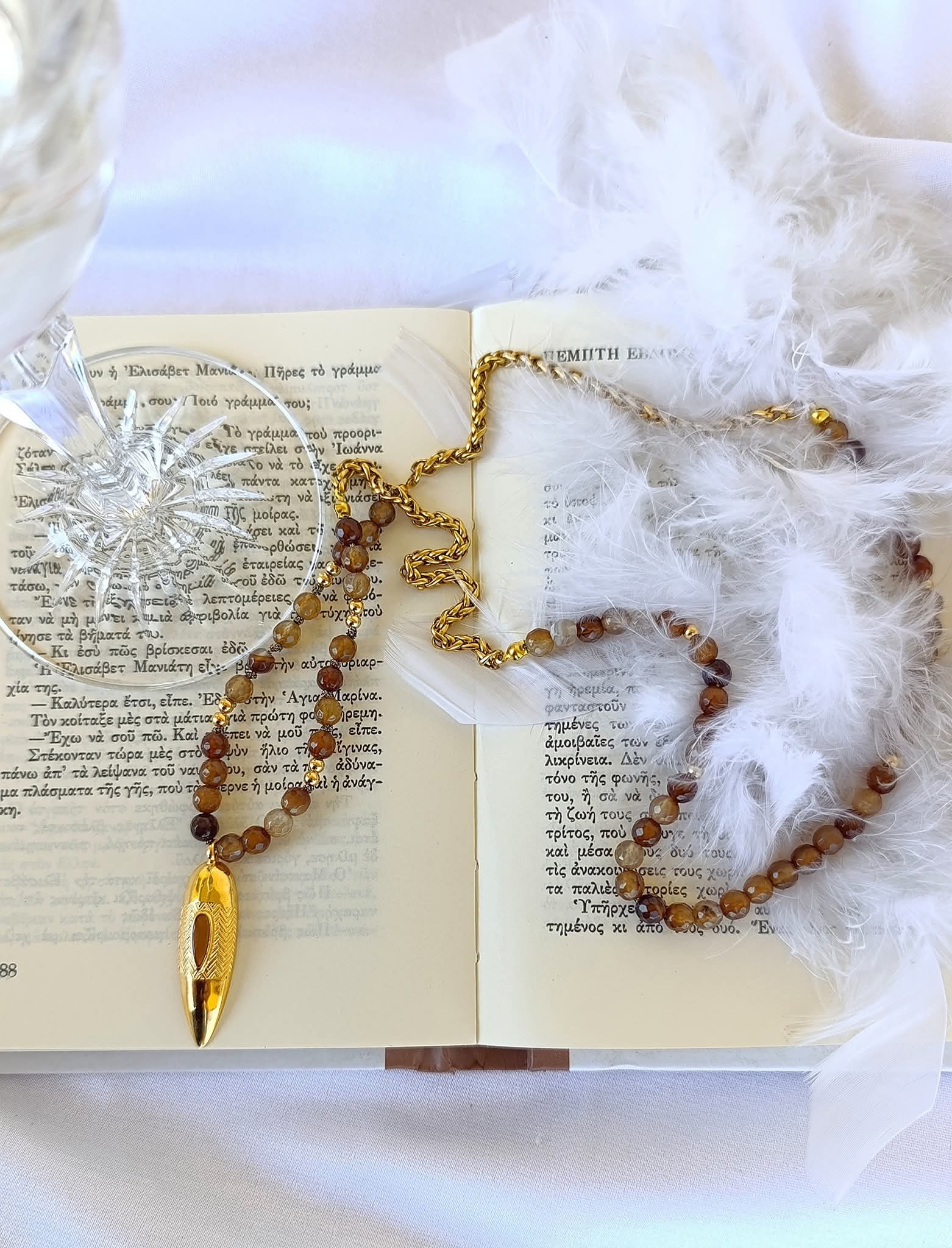 Χειροποίητο Κολιέ με Φυσικές Πέτρες Καπνία και Ατσάλινη Αλυσίδα σε Χρυσό Τόνο - Image 2