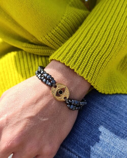 Χειροποίητο Βραχιόλι με Αιματίτη και Επιχρυσωμένο Μάτι με Μαύρο Σμάλτο